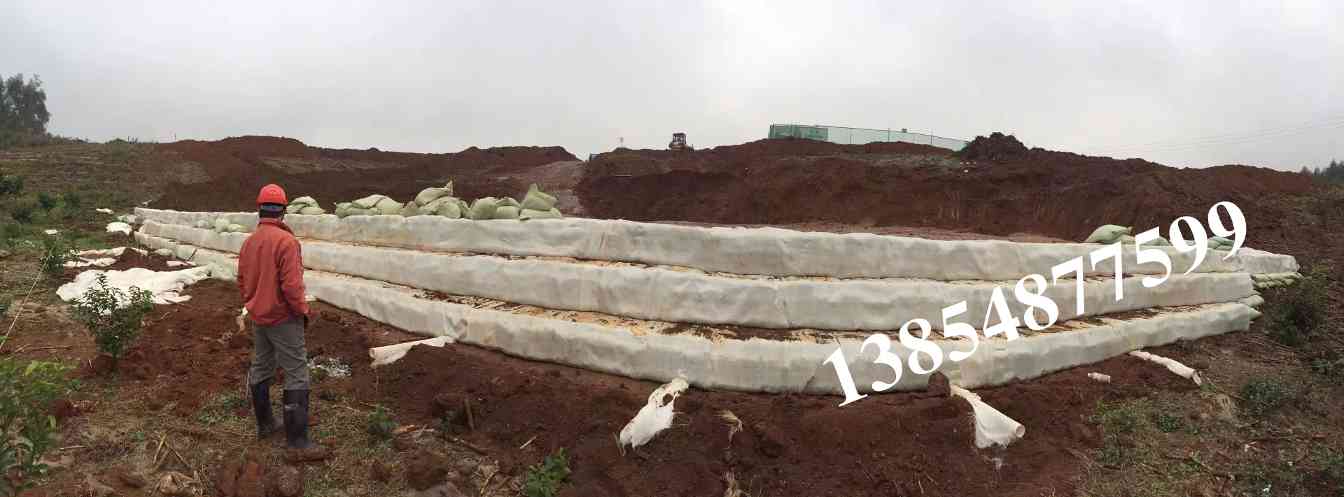 高强加筋土工布特性与应用：岩土工程加固优选