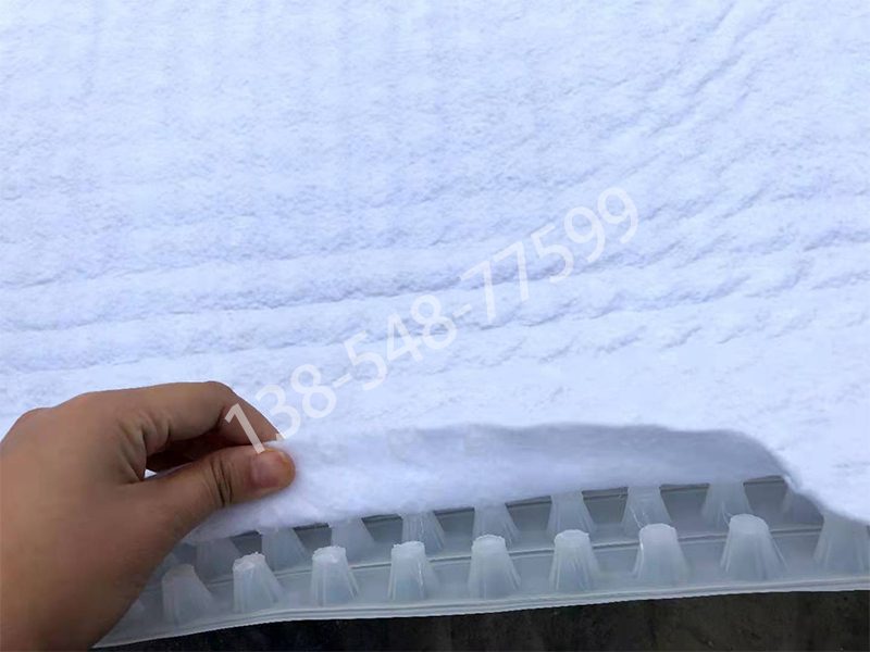 高抗拉滤排板：高效排水与防水一体化解决方案