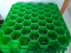 植草格的特点与应用场景，打造环保稳定绿化地面