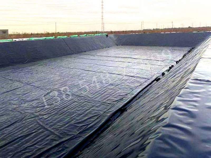 新希望项目氧化塘HDPE土工膜施工案例