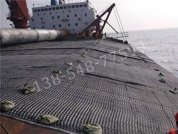 土工复合软体排应用与优势解析｜水利工程实用指南