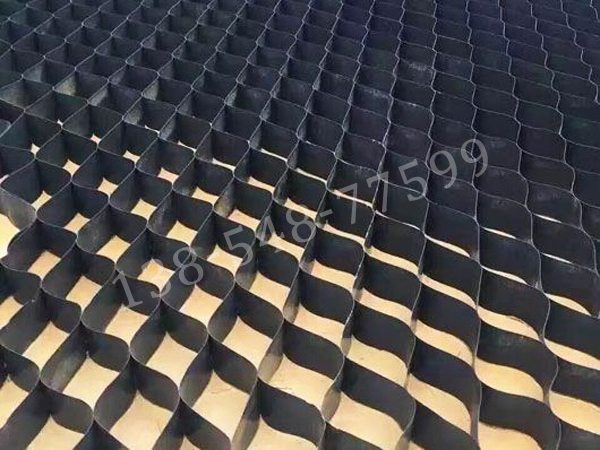 土工格室结构特点与应用全攻略