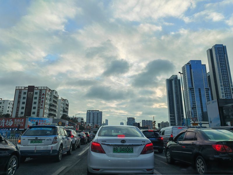 高层儿童防护窗如何选|防盗功能与价格全攻略(图1) 如何选择高层儿童防护窗 防盗功能及价格