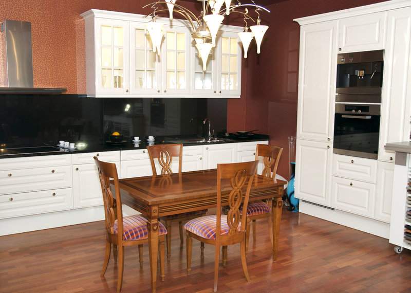 抛光砖与通体砖对比｜家装瓷砖选择实用指南