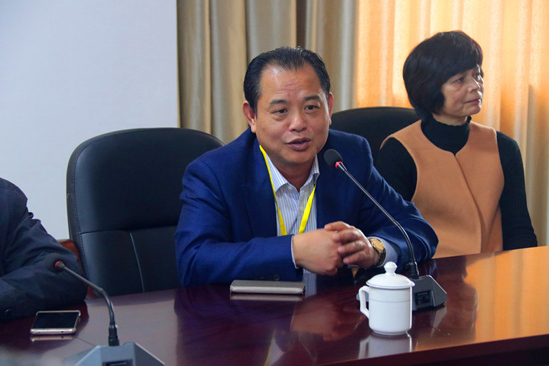 阳江市政协委员一行莅临我司调研指导(图2) 微信图片_20180228162709_副本.jpg