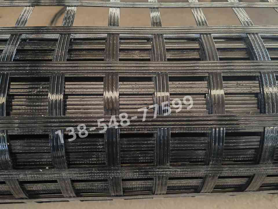 PET双向经编聚酯土工格栅性能特点与选型全攻略