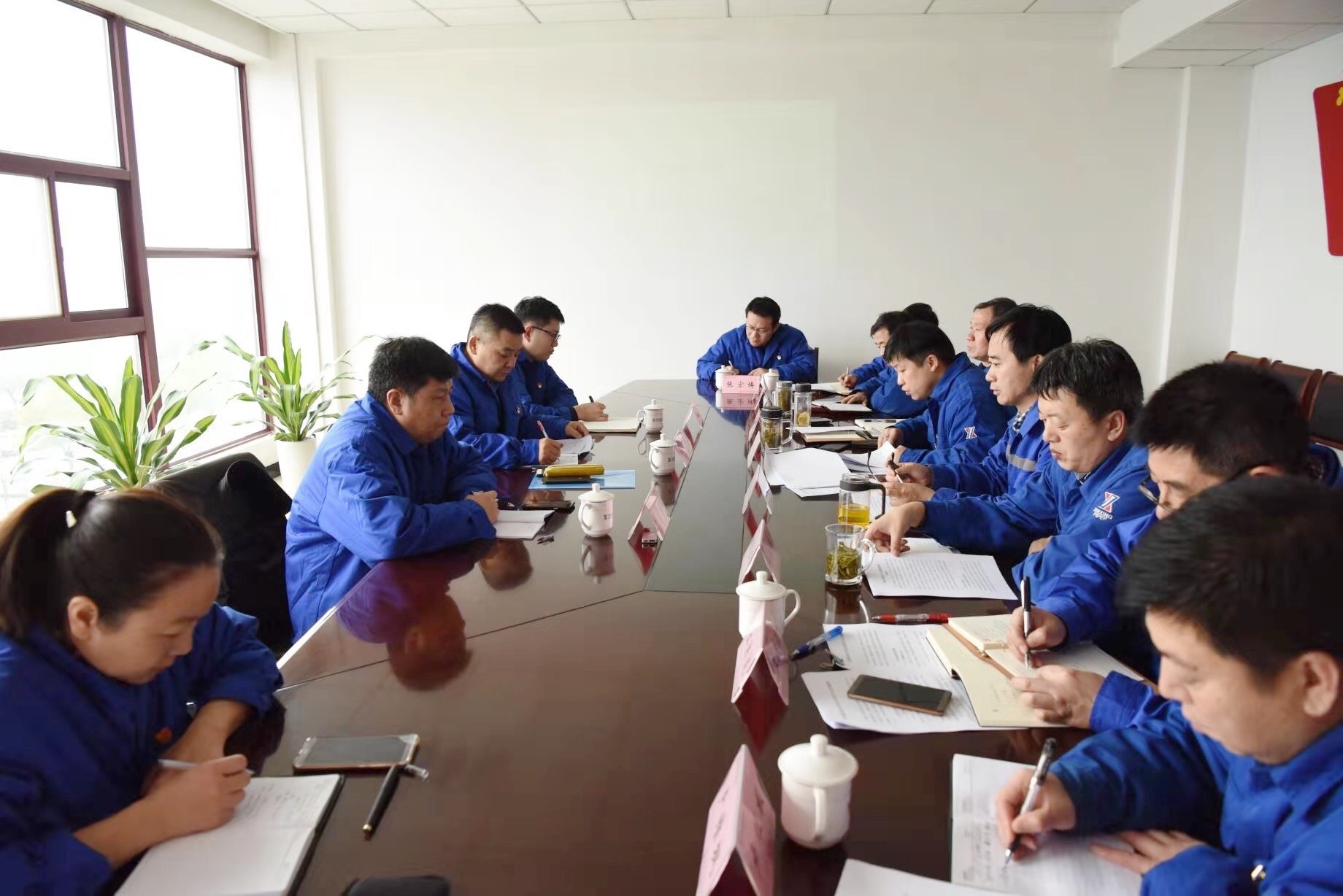 何齐书参加指导芜湖新兴2018年度领导班子民主生活会