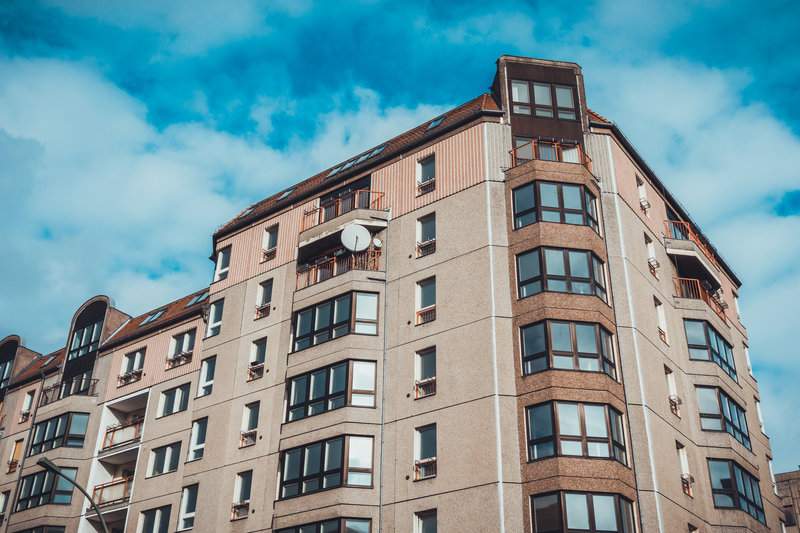 实木门与复合门对比哪种更适合？