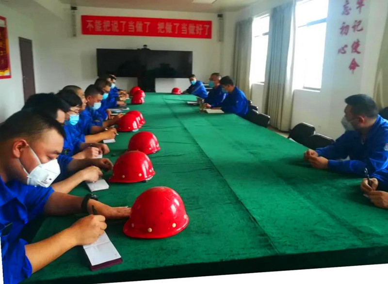 公司工会组织召开一季度民主对话会