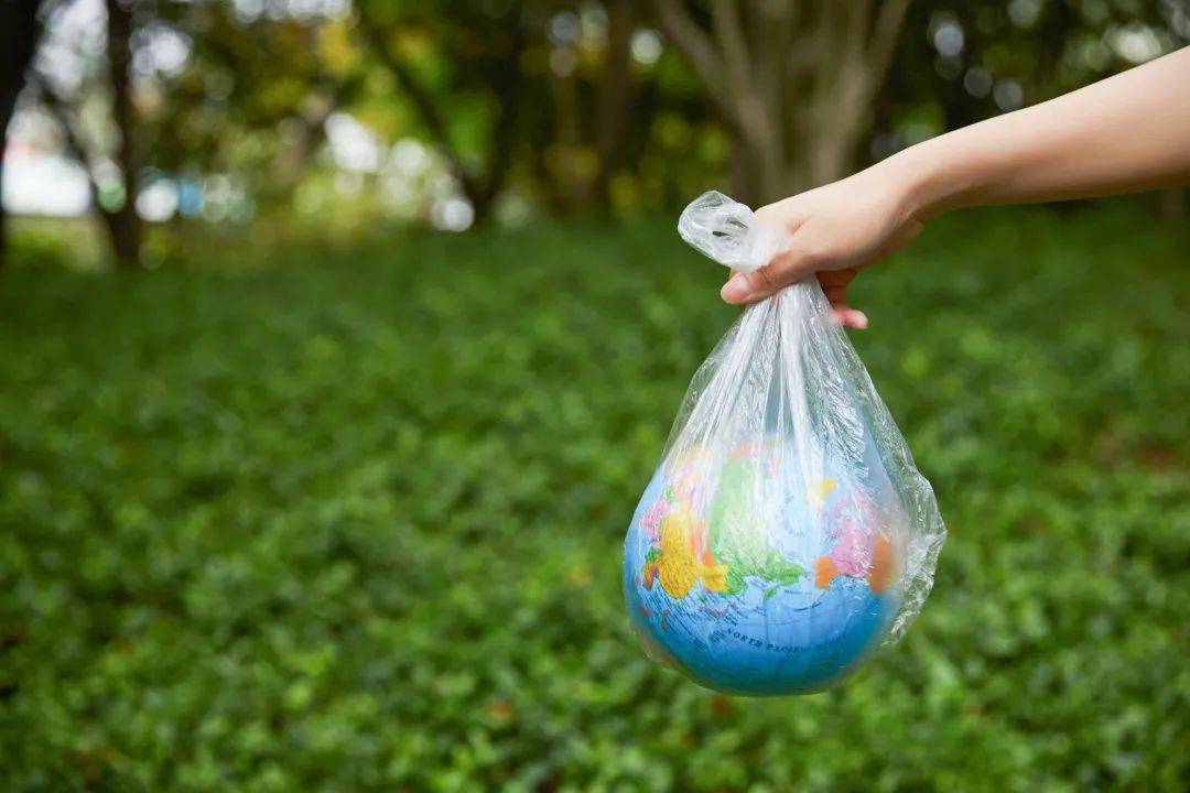 可降解塑料袋供应紧张加剧，产业链上游设备产能告急(图3)