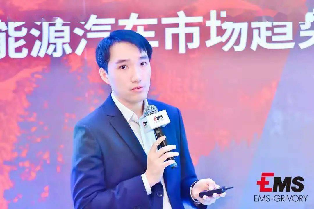 点击进入看图评论 新能源汽车市场趋势与技术产品创新前沿洞察(图6)