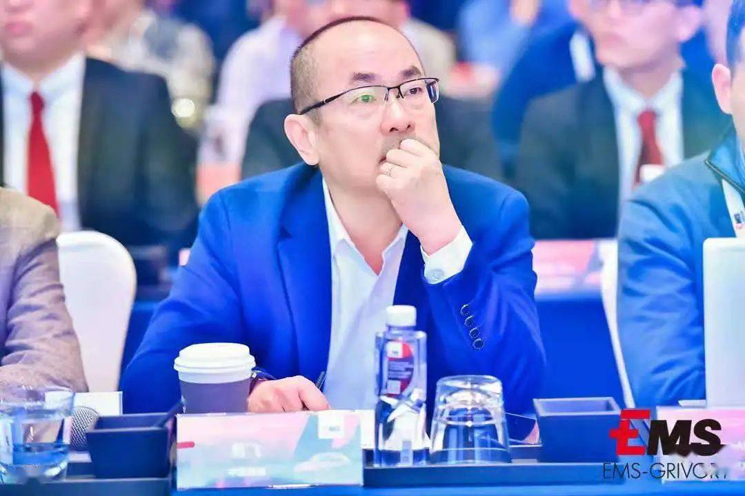 点击进入看图评论 新能源汽车市场趋势与技术产品创新前沿洞察(图10)