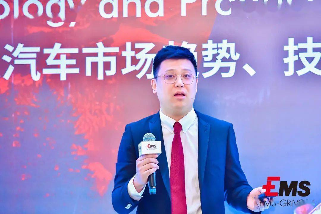 点击进入看图评论 新能源汽车市场趋势与技术产品创新前沿洞察(图12)