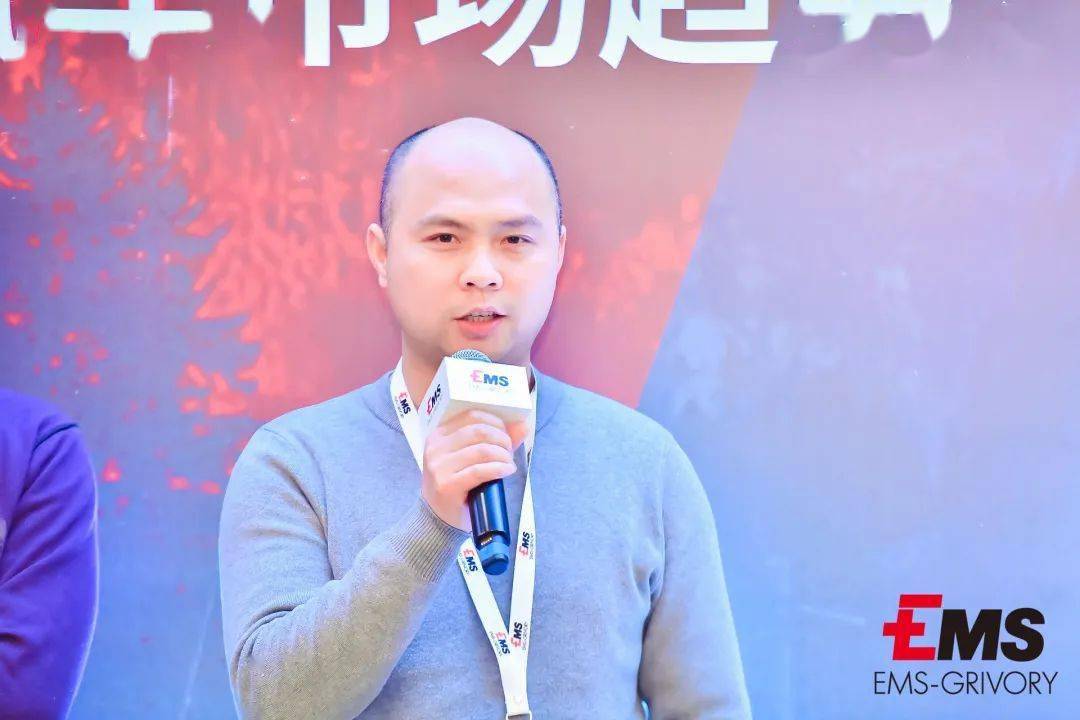 点击进入看图评论 新能源汽车市场趋势与技术产品创新前沿洞察(图50)