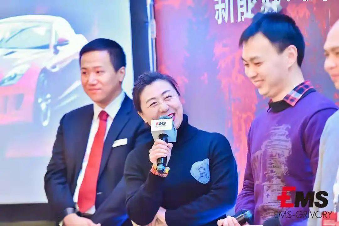 点击进入看图评论 新能源汽车市场趋势与技术产品创新前沿洞察(图54)