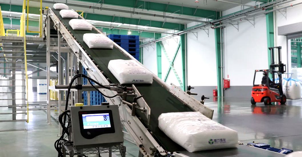 1582272587978793.png 日产4亿个口罩原料!恒力石化开足马力生产医用聚丙烯!(图1)